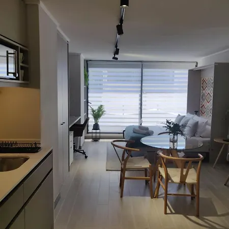 Inviting Studio In Vibrant Nunoa 2 Guests